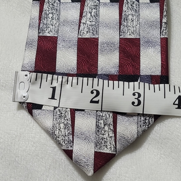 John Clarendon silk tie - Picture 5 of 6